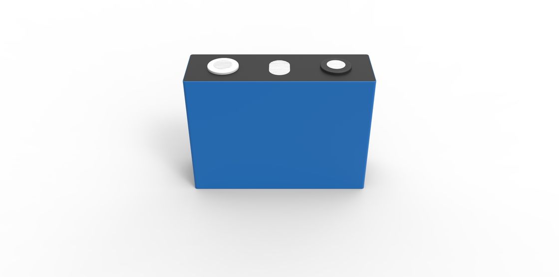 Une batterie à ions sodium de 3,05 V, raisonnable et durable, fournissant 100 à 150 Wh/kg d'énergie